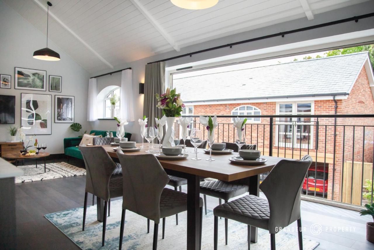 The Gatehouse By Grandeur Property Poole Extérieur photo